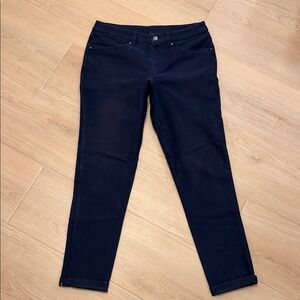 Lululemon Dark Blue Slim Fit Pants stretchy